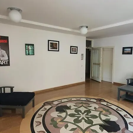 46m2 S Balkonem V Lazenskem Centru Apartment *