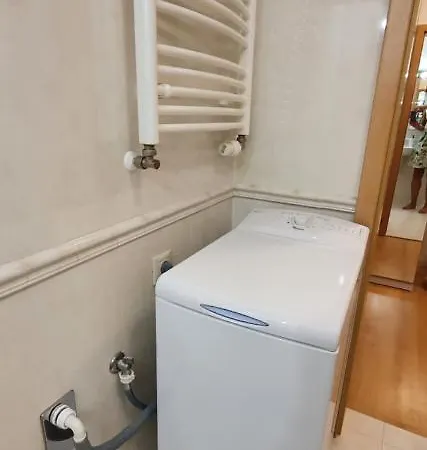 아파트 46m2 S Balkonem V Lazenskem Centru 카를로비바리