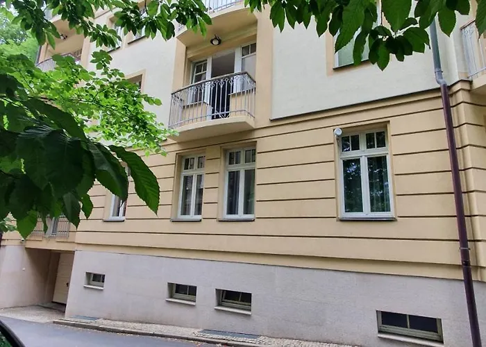 46m2 S Balkonem V Lázeňském Centru Apartamento KLV